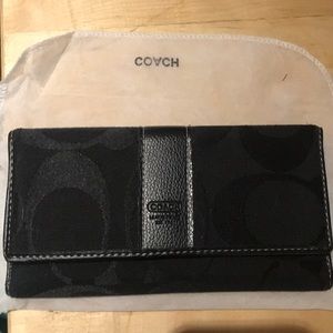 Black Coach Tri-Fold Wallet